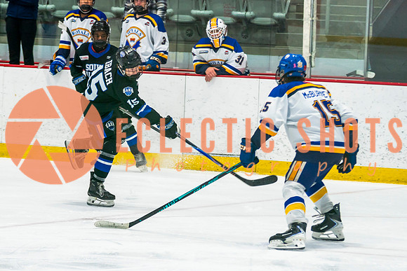 2025.11.15-Royals-SAHA-97