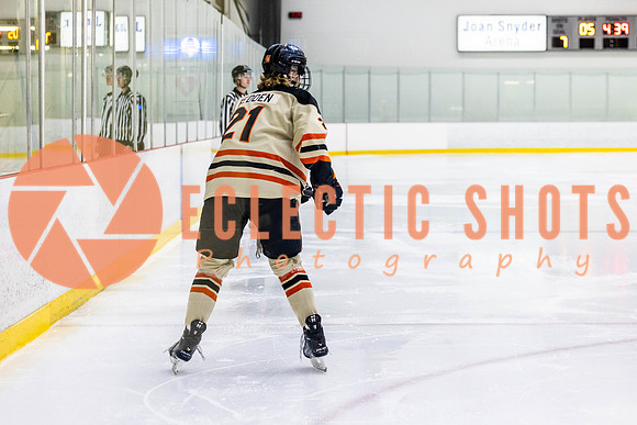 2022.11.12LloydBobcats-NDHounds-6049